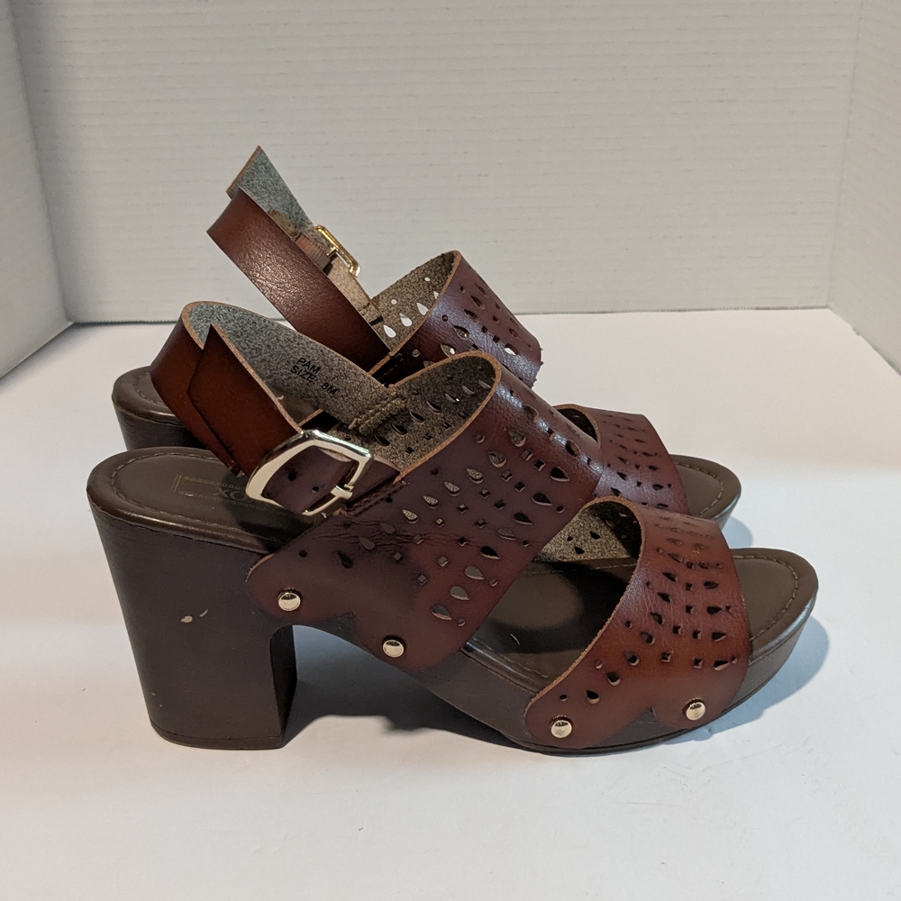 XOXO Women's Brown Pam Perforated Platform Size 8 Sandal
